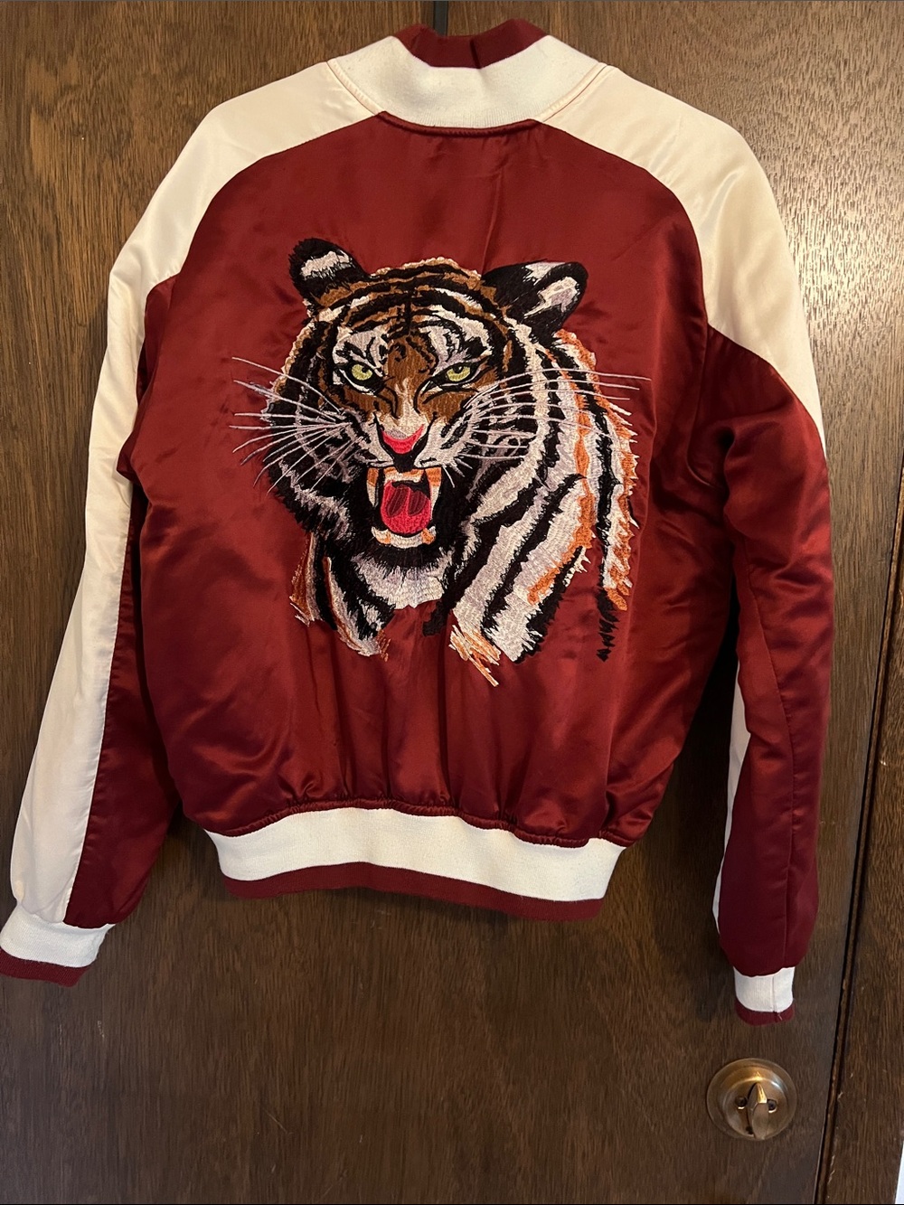 Silence and noise, embroidered tiger, bomber jacket